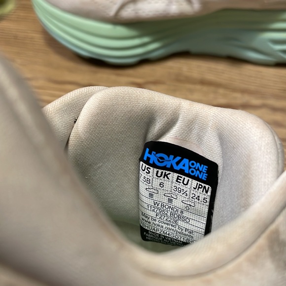 HOKA BONDI 8 WOMENS SIZE 7.5B - Picture 10 of 10